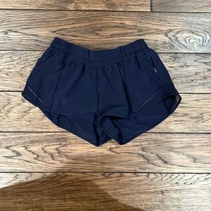 Hotty hot lululemon low rise 2.5” short